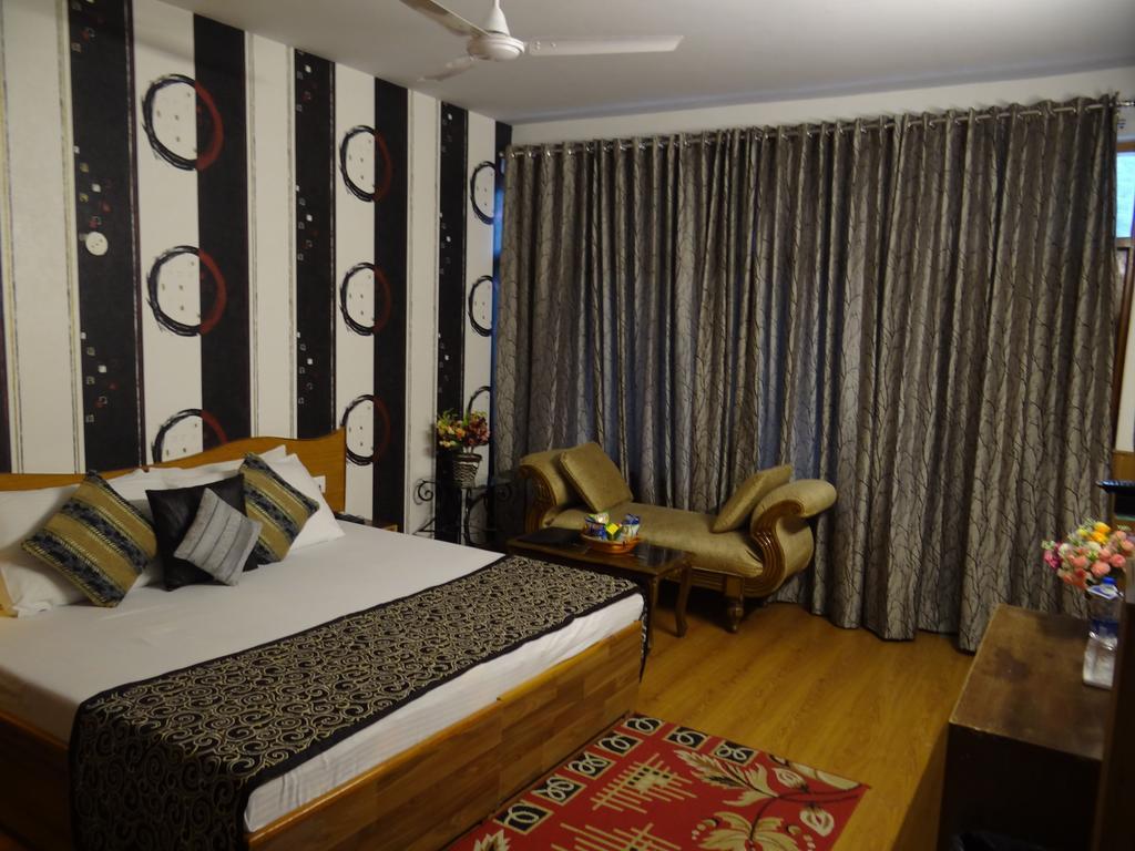 Hotel Natraj Manali Dharamsala Pokój zdjęcie
