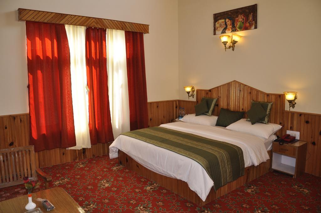 Hotel Natraj Manali Dharamsala Pokój zdjęcie