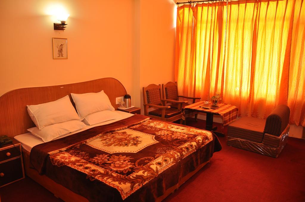 Hotel Natraj Manali Dharamsala Pokój zdjęcie