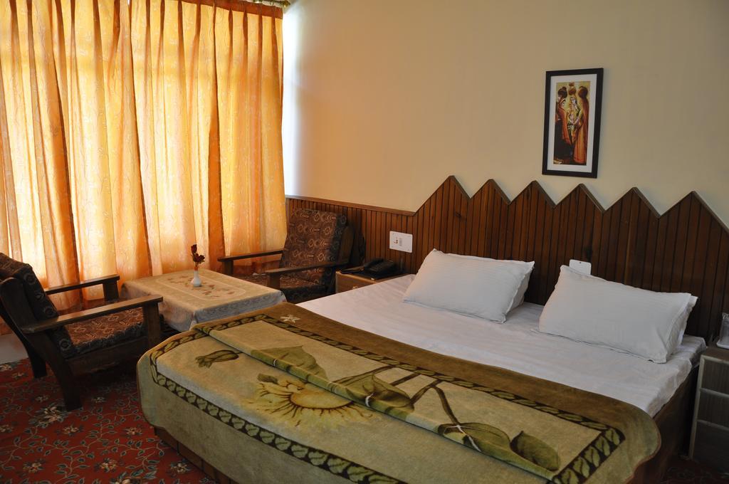 Hotel Natraj Manali Dharamsala Pokój zdjęcie