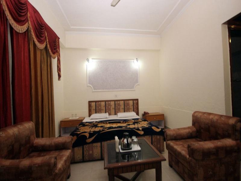 Hotel Natraj Manali Dharamsala Zewnętrze zdjęcie